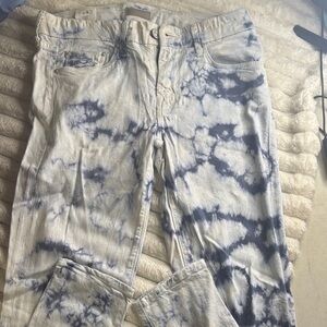 MOTHER Tie-Dye Skinny Jeans in Blue and White